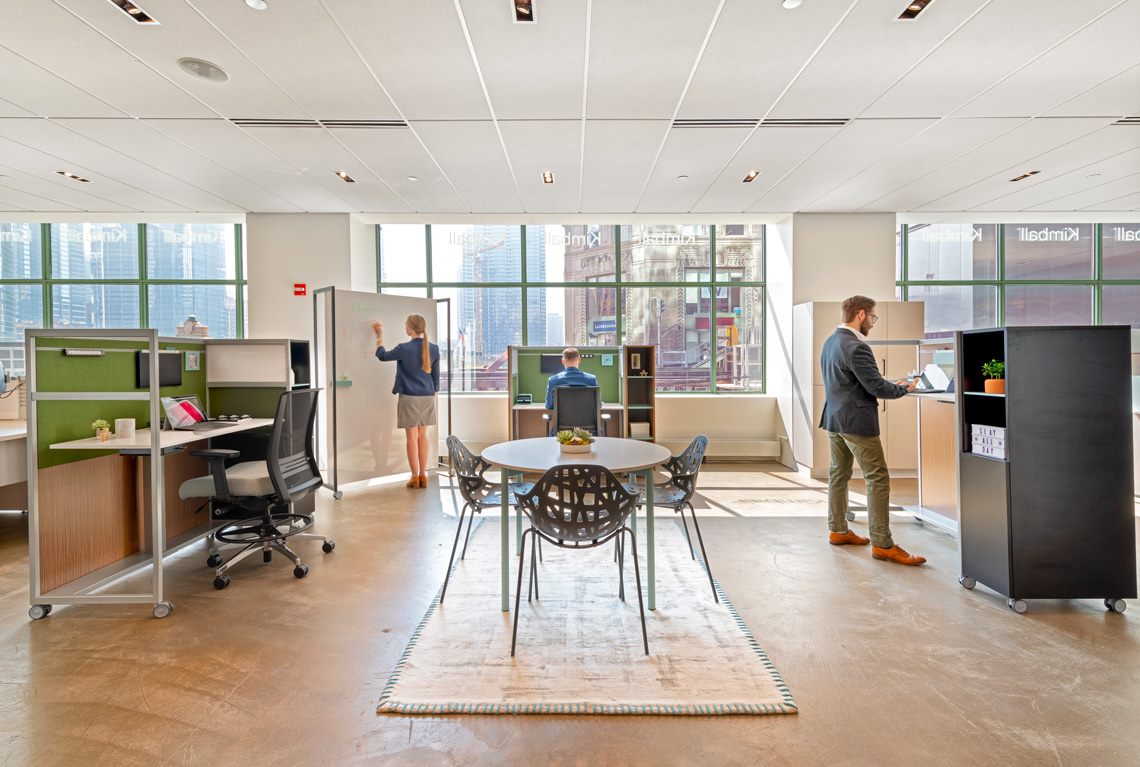 The Benefits of a Height Adjustable Desk